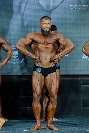 CLASSIC  PHYSIQUE новички